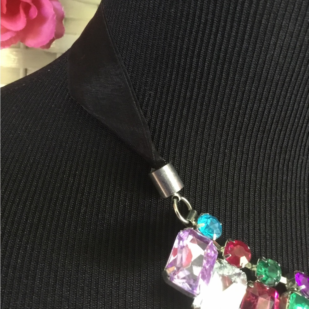 Multi Color Rhinestone Ribbon Bib Statement Necklace Chunky New - Picture 8 of 9